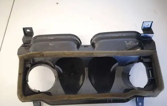 Volvo V70 Air intake duct part 30643312