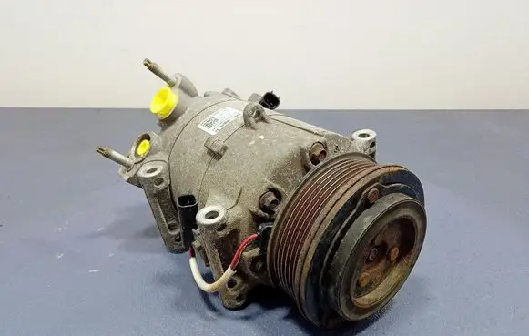 Ford Mondeo MK I Air conditioning (A/C) compressor (pump) DG9H19D629FF