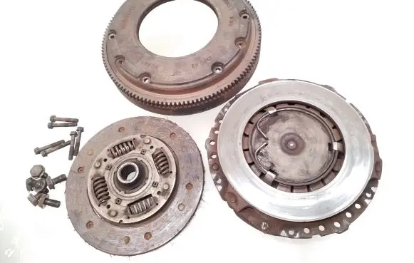 Volkswagen Golf IV Clutch set kit 038141031B 027105273D