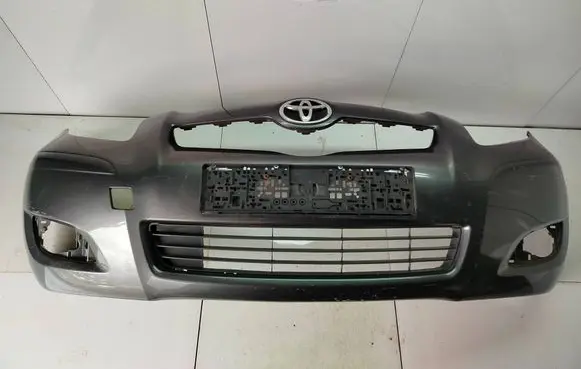 Toyota Yaris Front bumper 521190D310