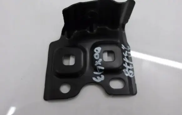 Mercedes-Benz A W177 Fender mounting bracket A1778802200
