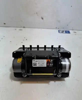Tesla Model S Passenger airbag 0589P1000551 111892700A A171S000546