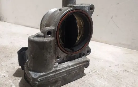 Audi A6 S6 C6 4F Throttle valve 4E0145950H