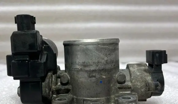 Toyota Avensis T250 Throttle body valve 1923002010