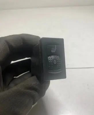 Volkswagen PASSAT B5 Seat heating switch 3B0963563C PA6GF30