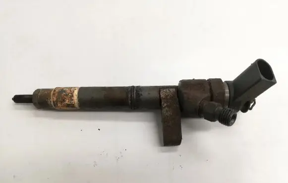 Mercedes-Benz A W169 Fuel injector A6400700787