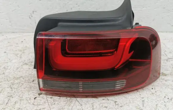 Citroen C4 Cactus Rear/tail lights 9823950280