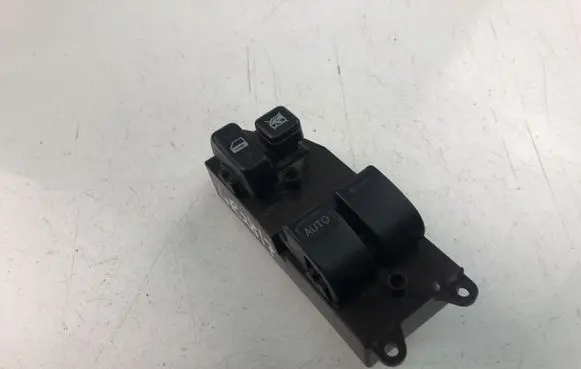Toyota Yaris Electric window control switch 848200D040