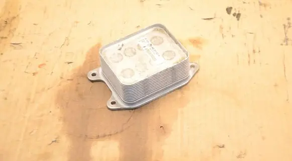 Volkswagen T-Roc Oil filter mounting bracket 04E117021K 8535