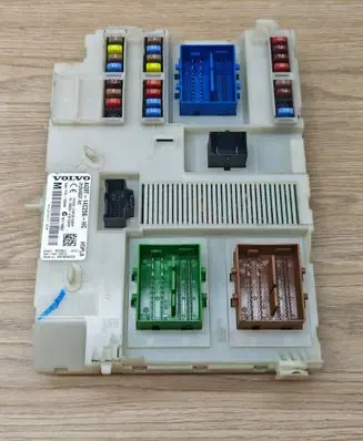 Volvo XC60 Fuse module 31254837AC AG9T14C256HC 3659AF01125TP