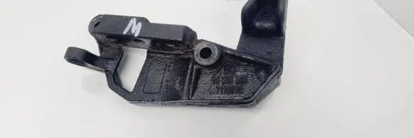 Opel Astra G Engine mounting bracket 90538558 7135979