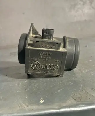 Audi A6 S6 C5 4B Mass air flow meter 71822101 074906461