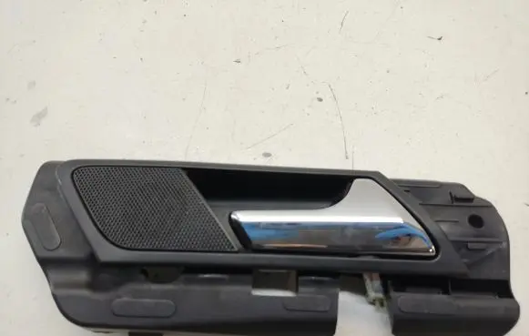 Mercedes-Benz ML W164 Rear door interior handle trim 302174 A2118200202