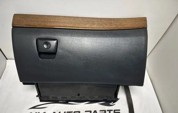 Volvo XC90 Glove box 3409563 1284