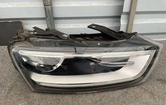Audi Q3 8U Headlight/headlamp 8U0941006