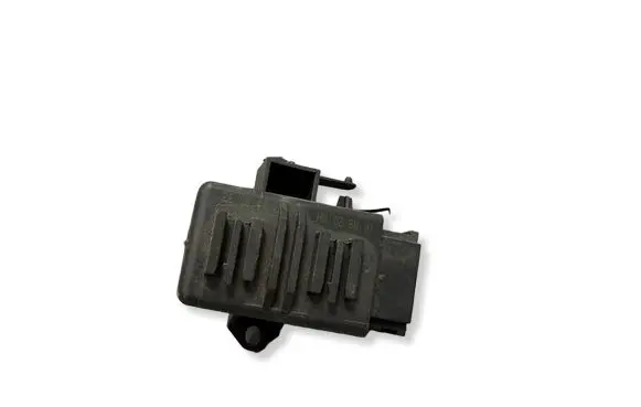 Volkswagen Golf VI Seat heating relay 1K0959772