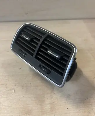 Audi A7 S7 4G Rear air vent grill 4G0819203