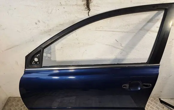 Toyota Avensis T250 Front door 6700205050