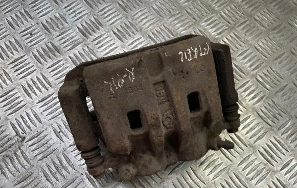 Nissan X-Trail T30 Front brake caliper
