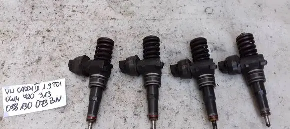 Volkswagen Caddy Fuel injector 0414720313