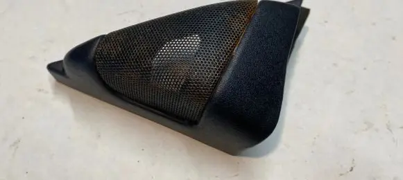 Side speaker trim/cover