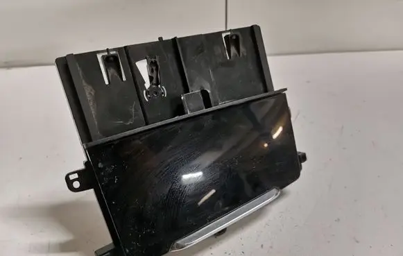 Audi Q7 4M Ashtray (front) 4M2863273A