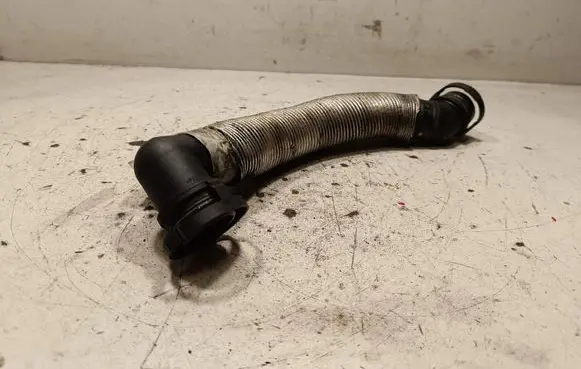 Audi SQ7 Breather/breather pipe/hose 057211B