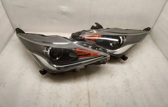 Toyota Aygo AB40 Headlights/headlamps set 