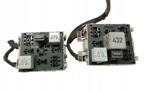 Volkswagen Touareg I Fuse box set