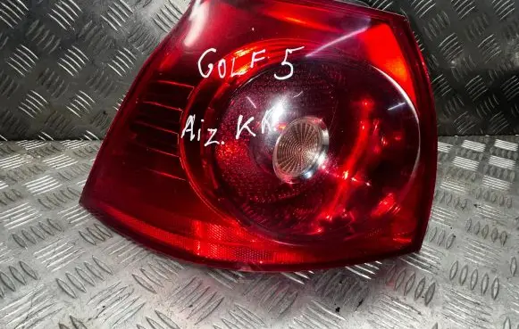 Volkswagen Golf V Rear/tail lights 1K6945095E 00236851 028490102B