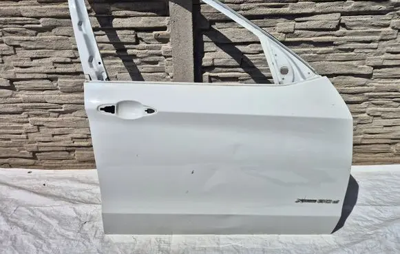BMW X5 F15 Front door 85611V165