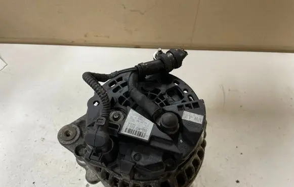 Audi A3 S3 8P Generator/alternator 06F903023F 0124525050