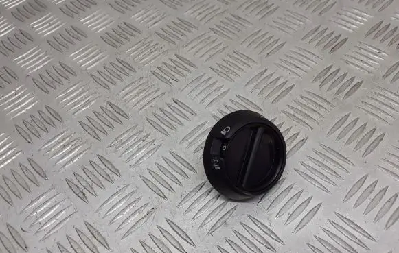 Nissan Kubistar Light switch 8200128309