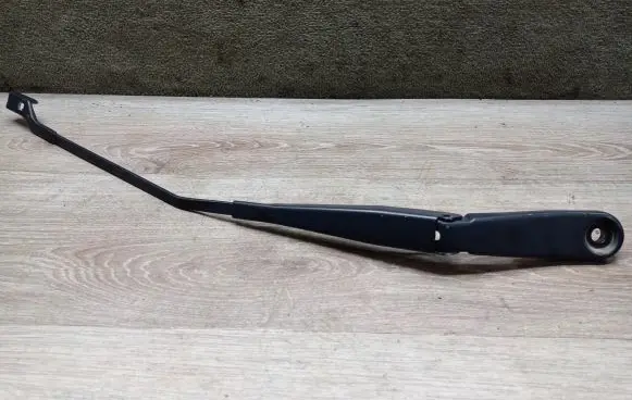 Volvo S80 Front wiper blade arm 30655054