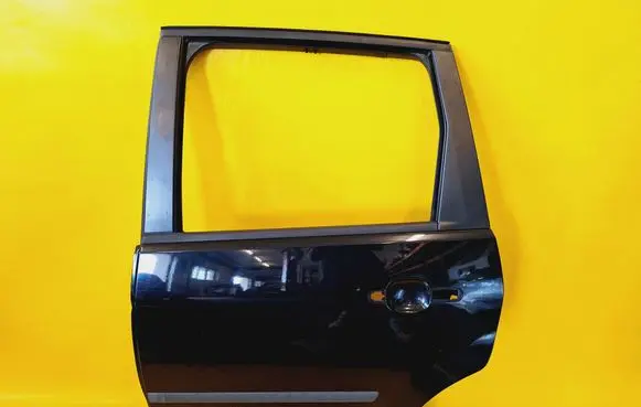 Rear door