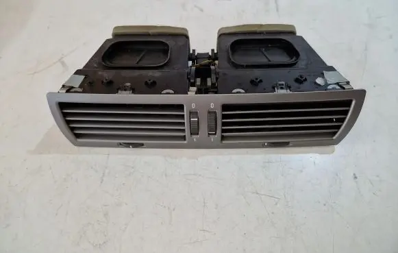BMW 7 E65 E66 Dash center air vent grill 04516002