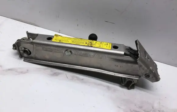 Audi A4 S4 B7 8E 8H Lift Jack 8E0011031D