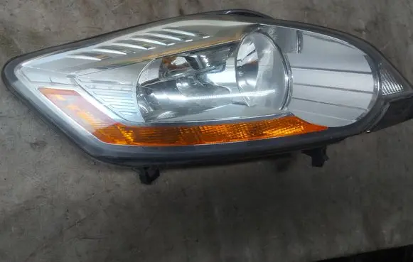 Ford Kuga I Headlight/headlamp 8v4113w029be