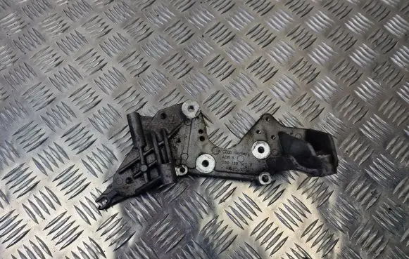 Audi A6 S6 C6 4F Fuel pump bracket 059130147P