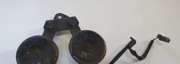 Toyota Avensis T270 Horn signal