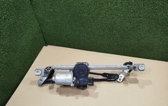 Hyundai i10 Front wiper linkage and motor 4C01686013145523
