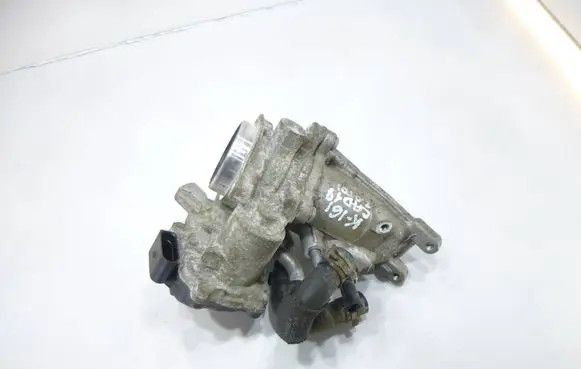 Volkswagen Caddy Throttle valve 04L128063AA V29054892F 144905288