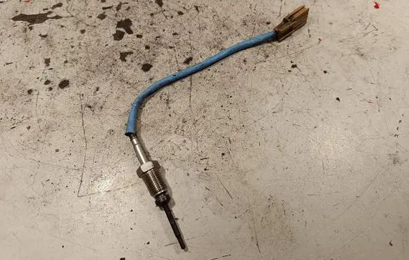 Nissan X-Trail T32 Exhaust gas temperature sensor 