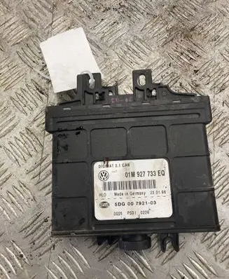 Volkswagen Golf IV Gearbox control unit/module 01M927733EQ