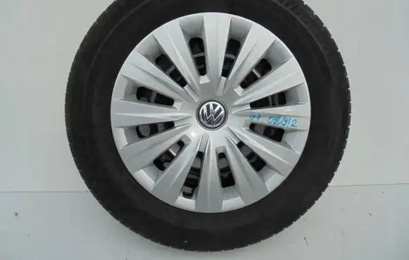 Volkswagen Golf VII R15 summer tire 
