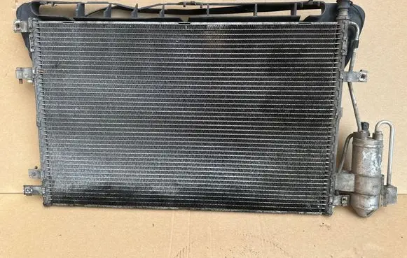 Volvo XC90 A/C cooling radiator (condenser) 19907 30665562