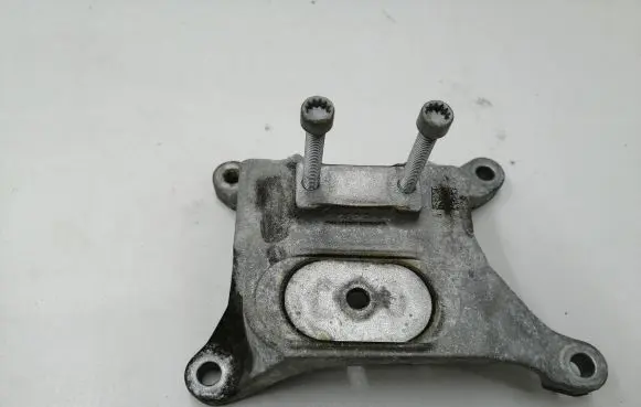 Audi A4 S4 B9 8W Gearbox mounting bracket 8W0399118C