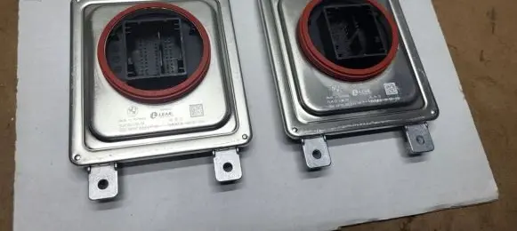 BMW X7 G07 Voltage converter/converter module 