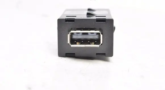 MG ZS USB socket connector 11060959