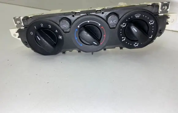 Ford Focus Climate control unit 3M5T19980AD P69607320504260193